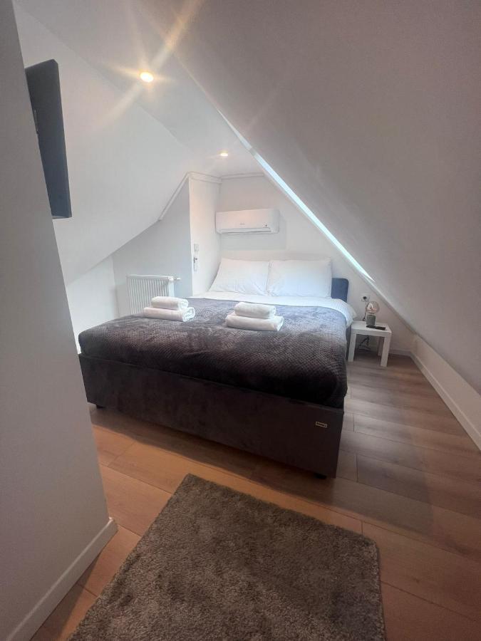 Studio Apartman Mia Ζάγκρεμπ Εξωτερικό φωτογραφία